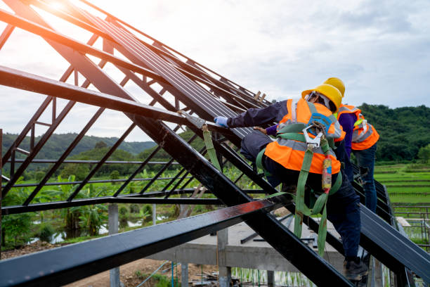 Best Emergency Roof Repair  in Dyersville, IA